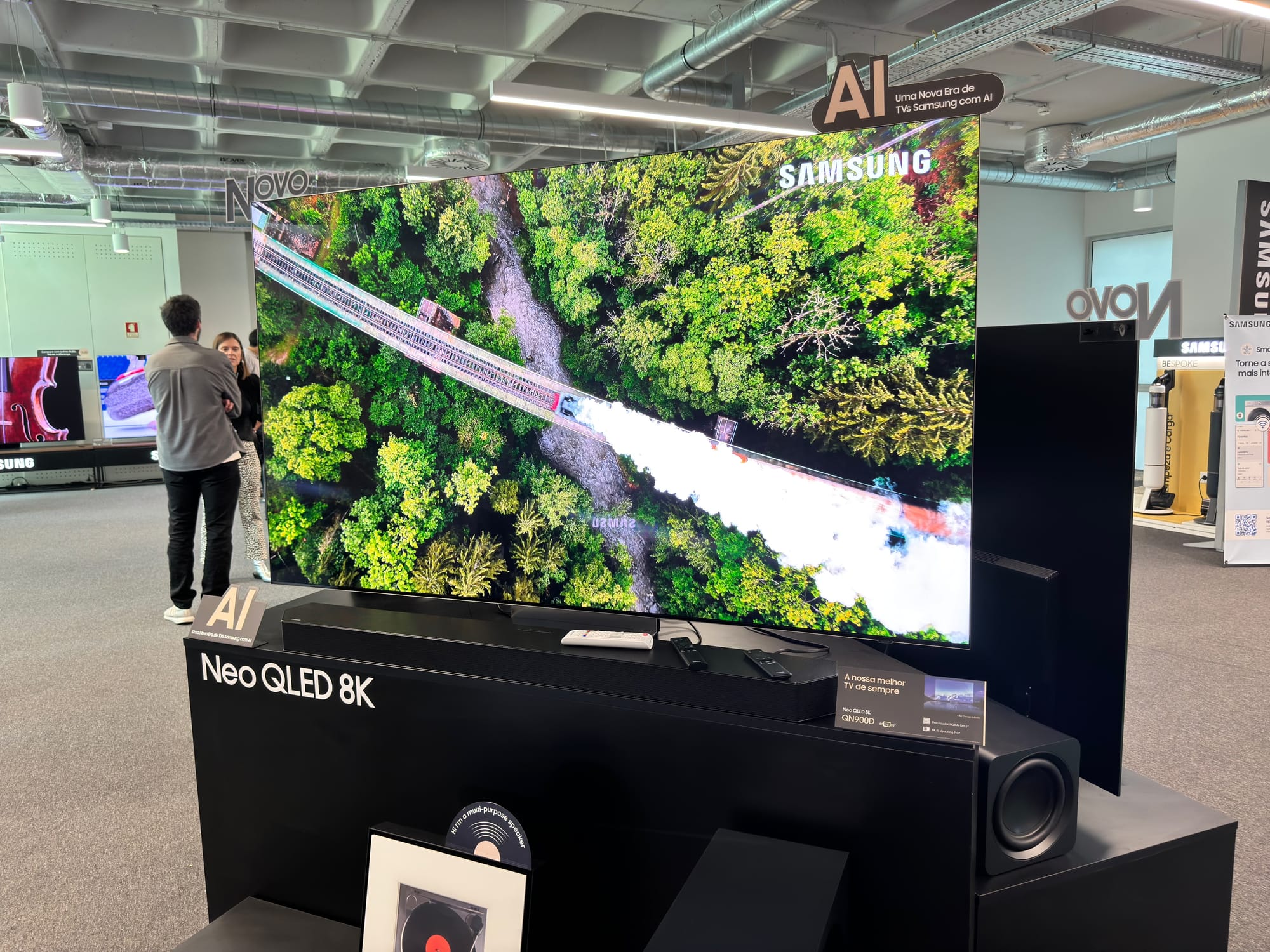 Samsung lança TVs com IA: inteligência artificial redefine a experiência de visualização