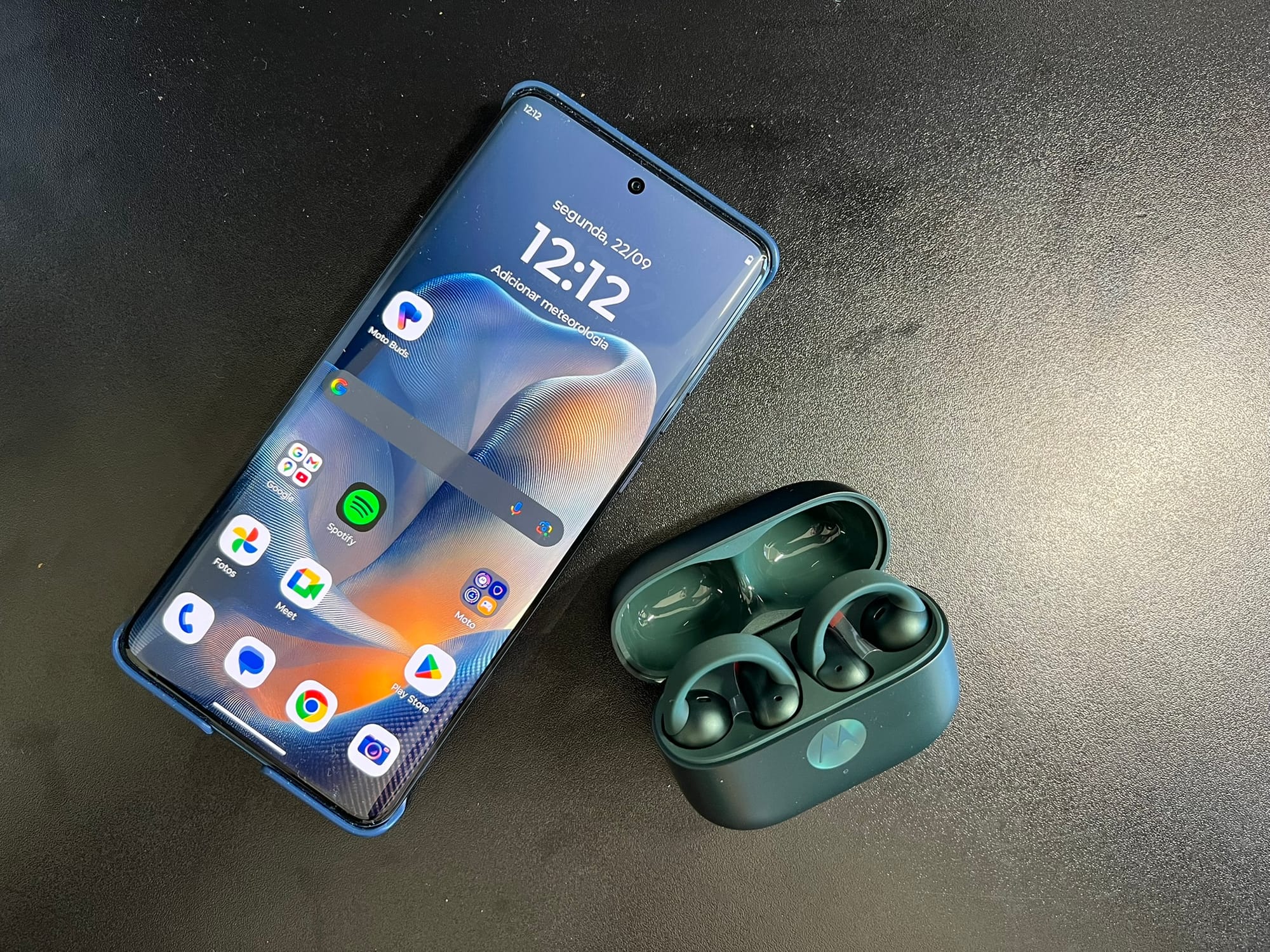 Review Moto Buds Loop: estranhamente bons!