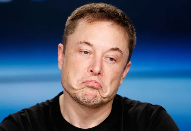Elon Musk adiciona função de "namorada" à sua Inteligência Artificial