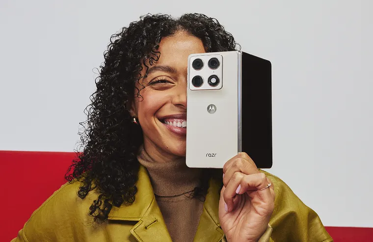 Motorola abre pré-encomendas do Razr Fold com experiências exclusivas do Mundial da FIFA